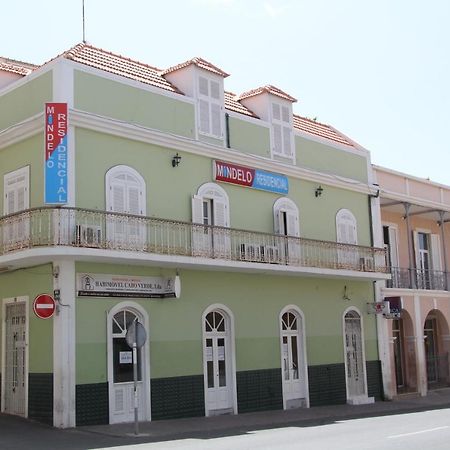 Bed and breakfast Mindelo Residencial Extérieur photo