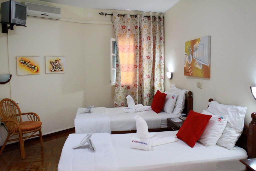 Bed and breakfast Mindelo Residencial Chambre photo