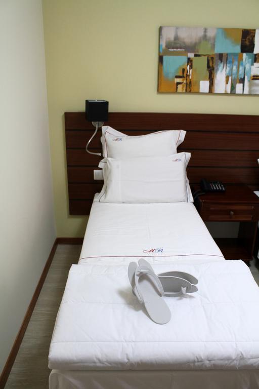 Bed and breakfast Mindelo Residencial Extérieur photo