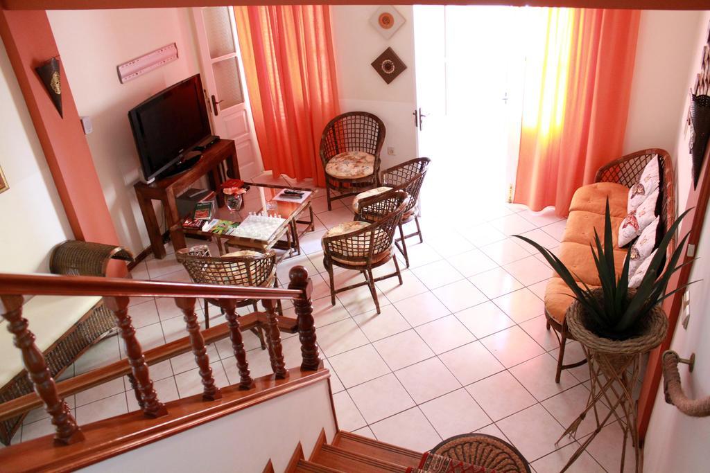 Bed and breakfast Mindelo Residencial Extérieur photo