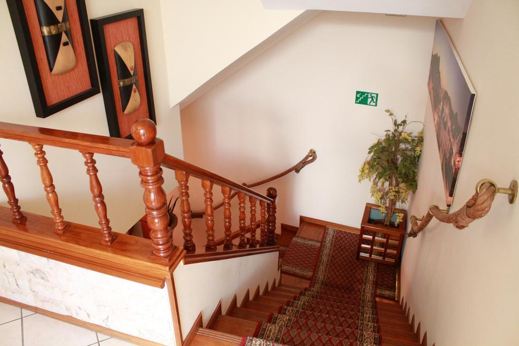 Bed and breakfast Mindelo Residencial Extérieur photo