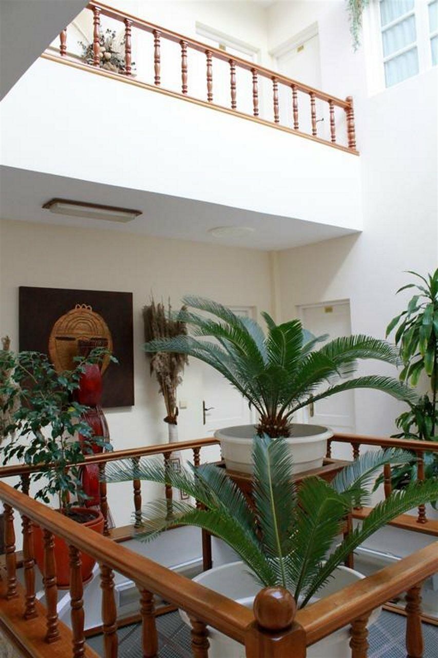 Bed and breakfast Mindelo Residencial Extérieur photo
