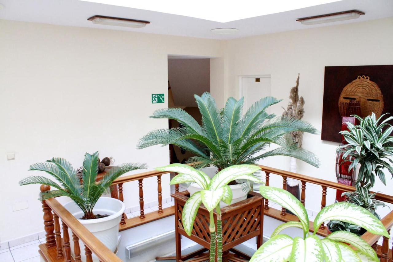 Bed and breakfast Mindelo Residencial Extérieur photo